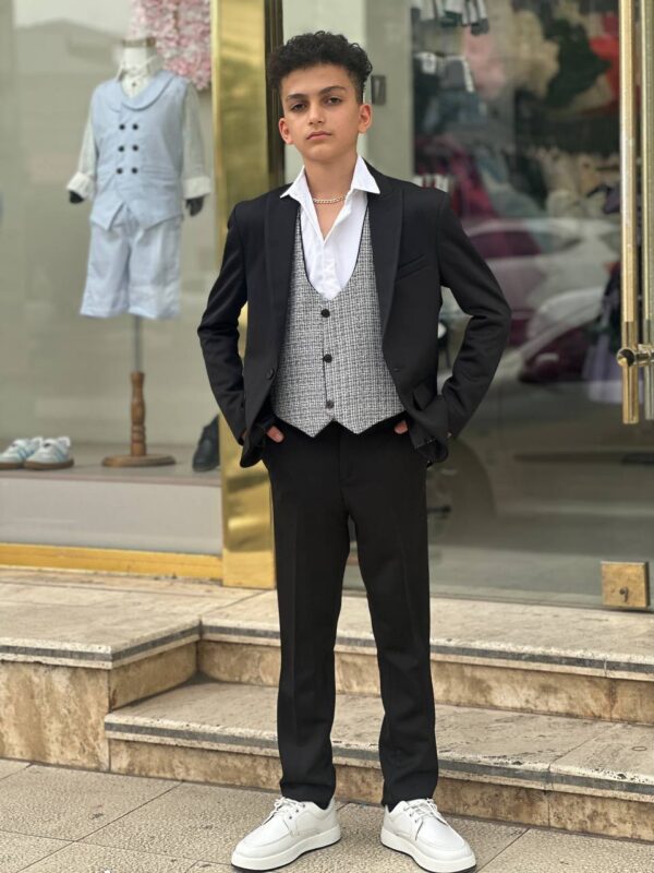 کت و شلوار پسرانه البرز ۲ - Image 4